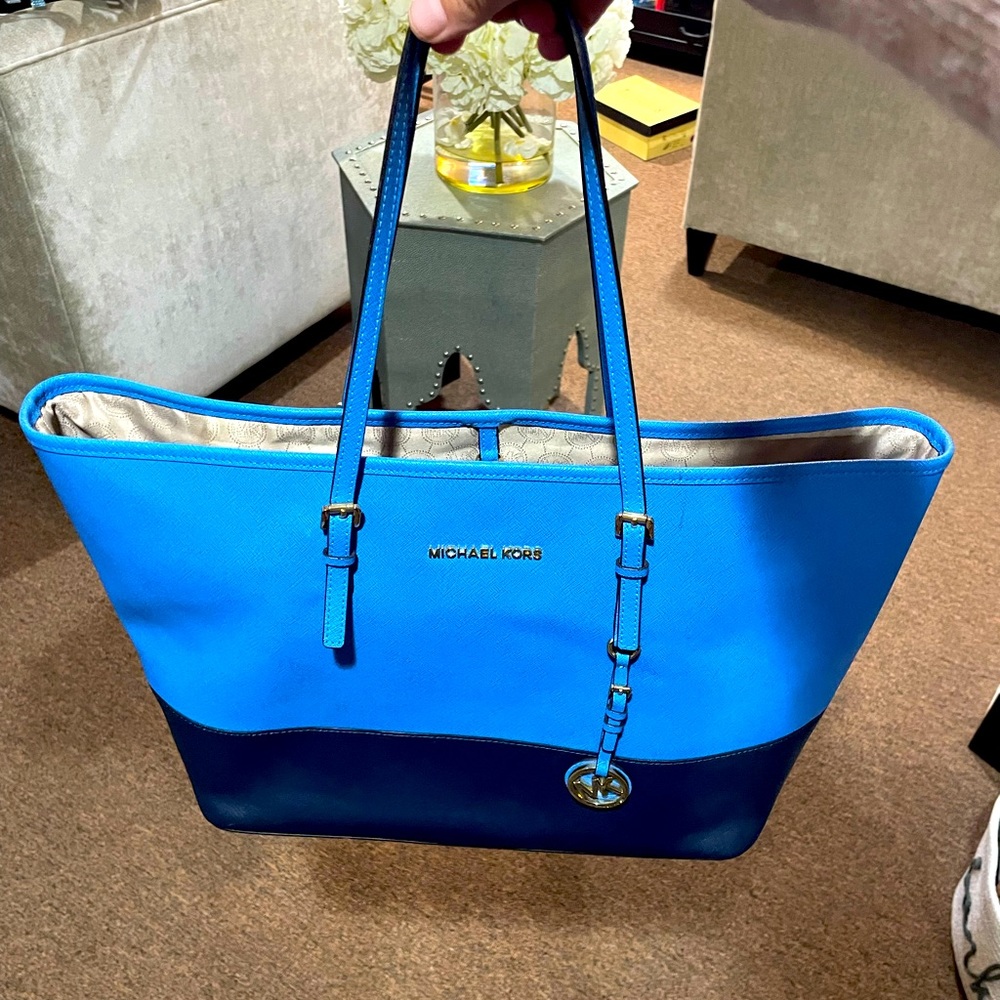 Michael Kors colorblock tote blue